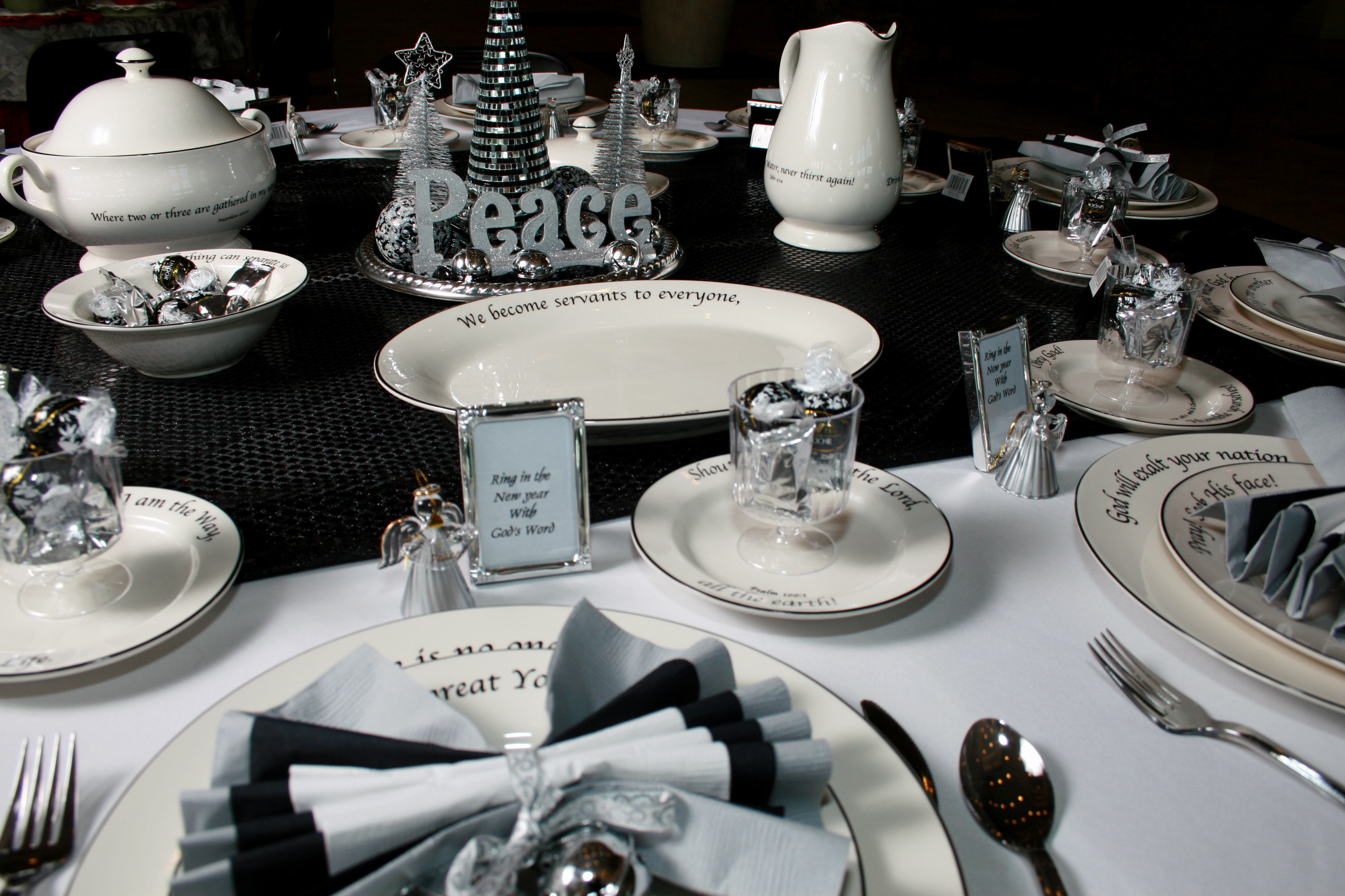 Silver Peace themed table